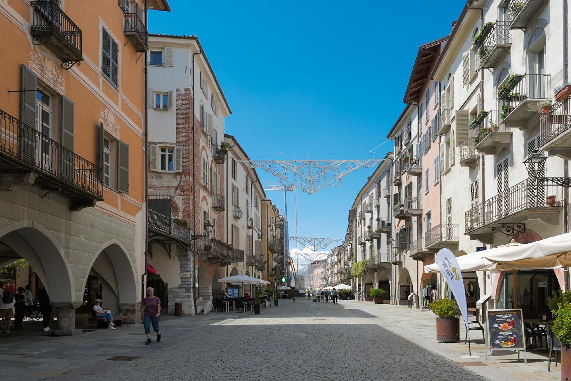 Ars Nova Apartment Cuneo Bagian luar foto